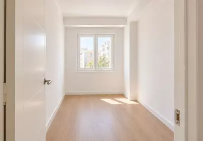 Middle Floor Apartment in Estepona