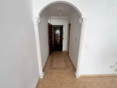 Middle Floor Apartment in Estepona