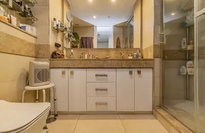 Middle Floor Apartment in Marbella