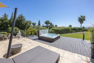Detached Villa in Estepona