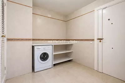 Middle Floor Apartment in Marbella