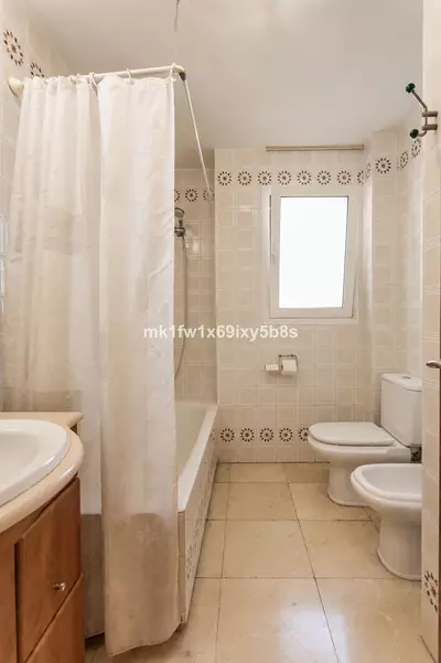 Middle Floor Apartment in Marbella