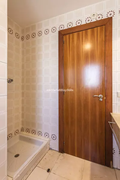 Middle Floor Apartment in Marbella