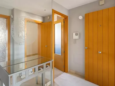 Middle Floor Apartment in Bel Air