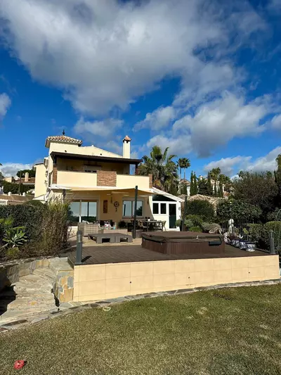 Detached Villa in Estepona