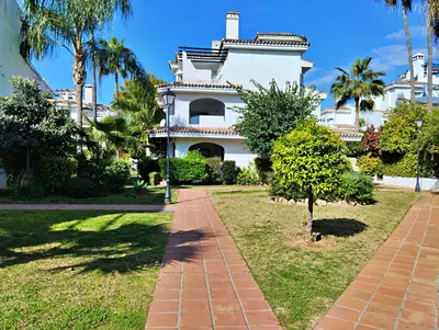 Ground Floor Apartment in Nueva Andalucía