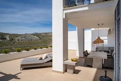 Middle Floor Apartment in Benahavís