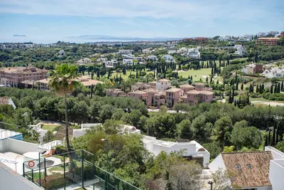 Middle Floor Apartment in Benahavís