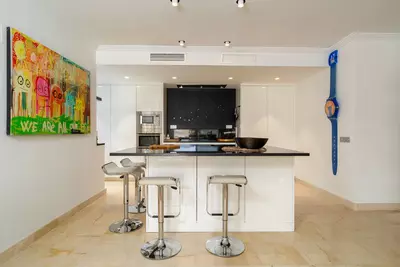 Middle Floor Apartment in Benahavís