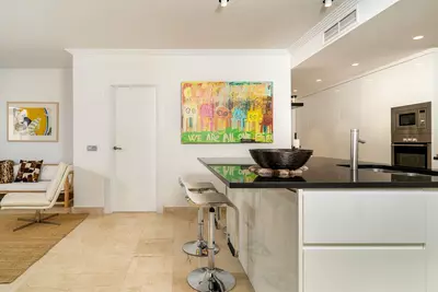 Middle Floor Apartment in Benahavís
