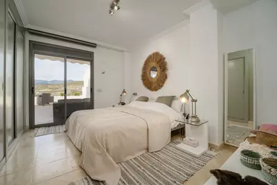 Middle Floor Apartment in Benahavís