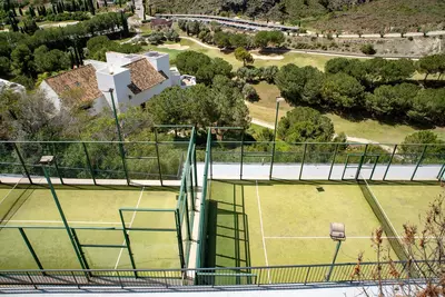 Middle Floor Apartment in Benahavís