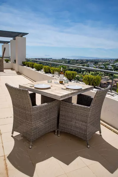 Middle Floor Apartment in Benahavís
