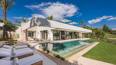 Detached Villa in Nueva Andalucía