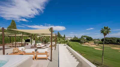 Detached Villa in Nueva Andalucía
