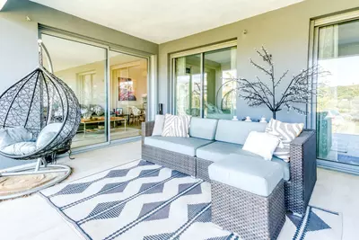 Middle Floor Apartment in Estepona