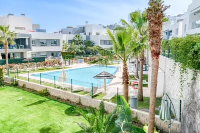 Middle Floor Apartment in Estepona