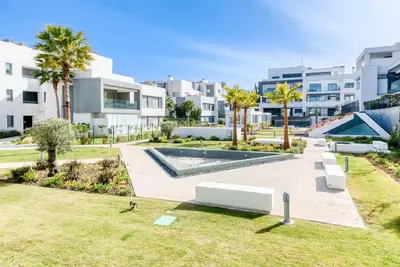 Middle Floor Apartment in Estepona