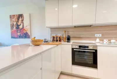 Middle Floor Apartment in Estepona