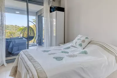 Middle Floor Apartment in Estepona