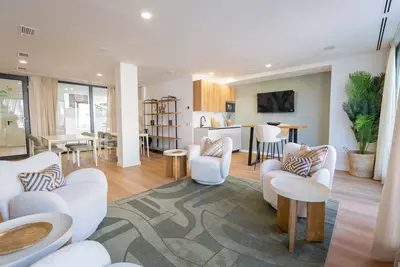 Middle Floor Apartment in Estepona