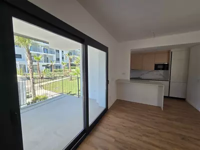 Middle Floor Apartment in Estepona