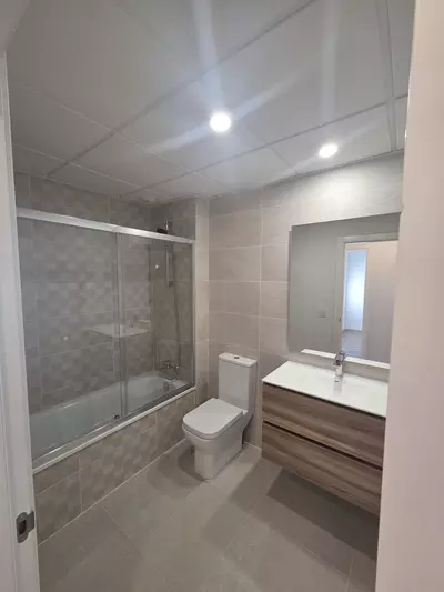 Middle Floor Apartment in Estepona