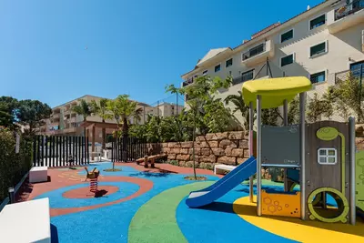 Middle Floor Apartment in Estepona