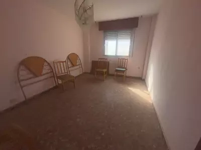 Middle Floor Apartment in Estepona