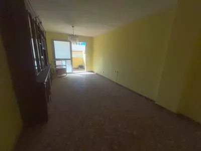 Middle Floor Apartment in Estepona