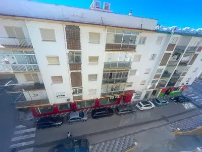 Middle Floor Apartment in Estepona