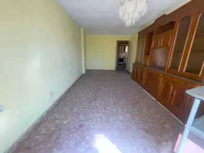Middle Floor Apartment in Estepona