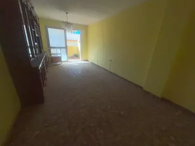 Middle Floor Apartment in Estepona