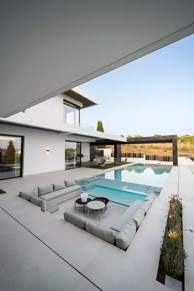 Detached Villa in El Paraiso