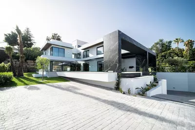 Detached Villa in El Paraiso
