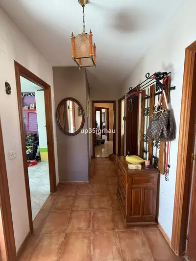 Top Floor Apartment in Estepona
