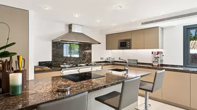 Detached Villa in Nueva Andalucía