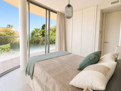 Middle Floor Apartment in Estepona