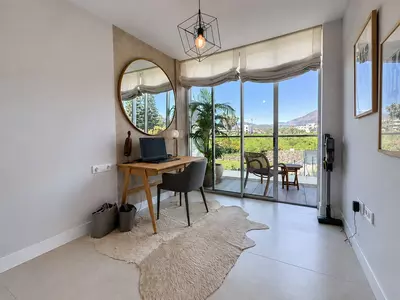 Middle Floor Apartment in Estepona