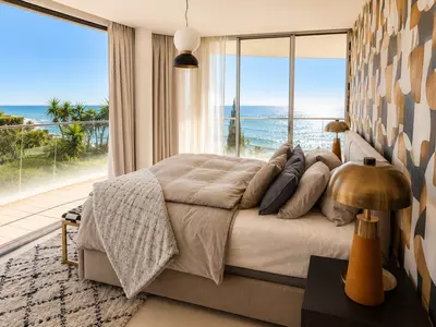 Middle Floor Apartment in Estepona