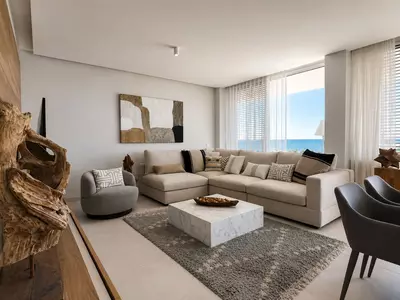 Middle Floor Apartment in Estepona