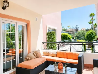 Ground Floor Apartment in Nueva Andalucía