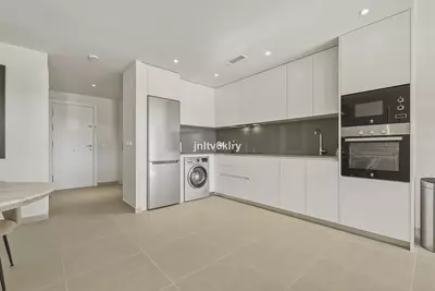 Middle Floor Apartment in Cancelada