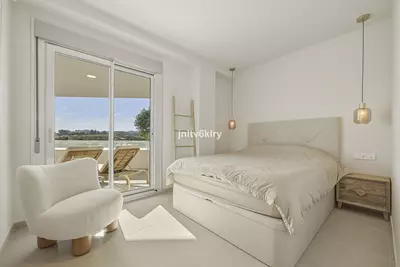 Middle Floor Apartment in Cancelada