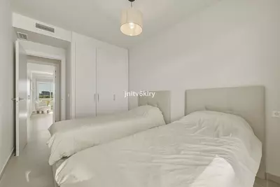 Middle Floor Apartment in Cancelada