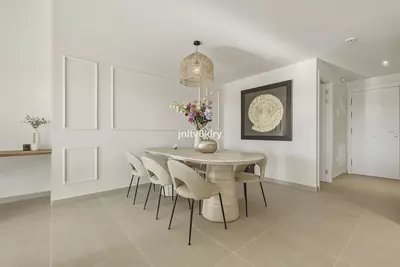 Middle Floor Apartment in Cancelada
