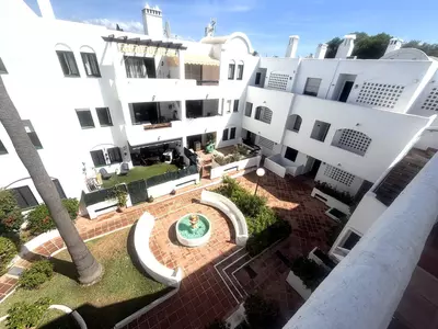 Top Floor Apartment in El Paraiso
