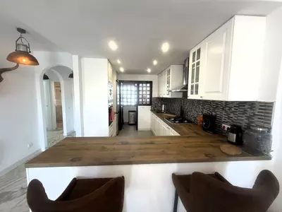 Top Floor Apartment in El Paraiso