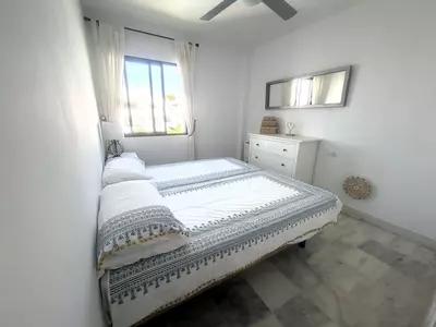 Top Floor Apartment in El Paraiso