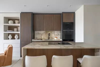 Middle Floor Apartment in Estepona